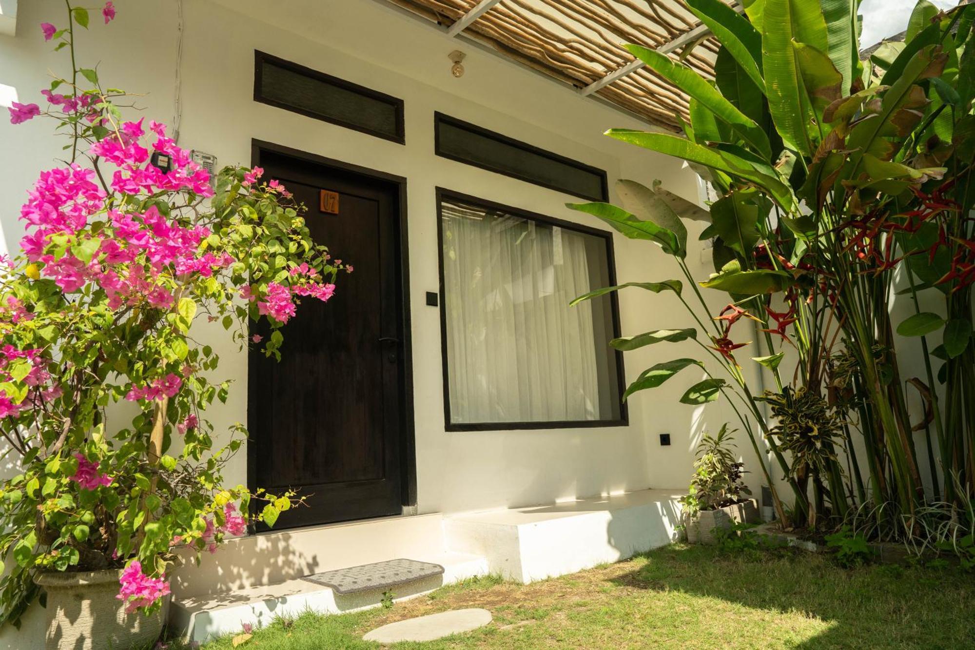 Susurro Villas Kuta  Exterior foto